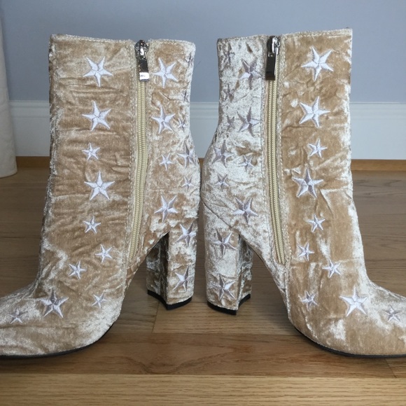 Wild Diva Boots crushed velvet embroidered star ankle stacked heels - Picture 10 of 14